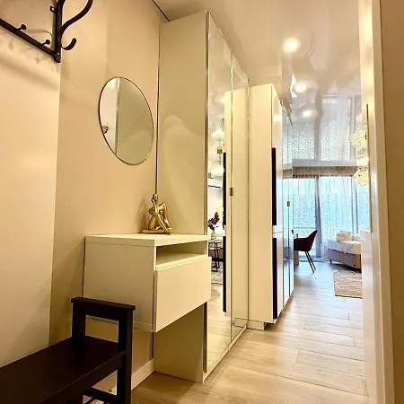 Cosher - Luxury With Garden & Parking *