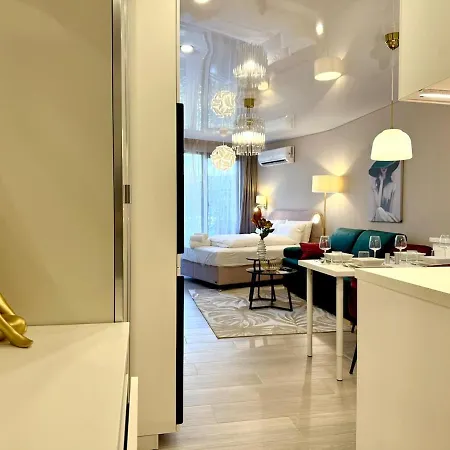 Cosher - Luxury With Garden & Parking Appartement
