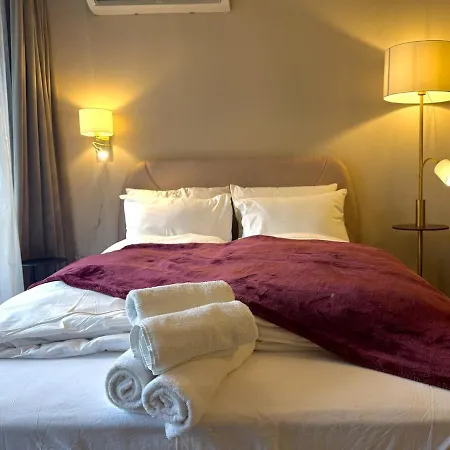 Cosher - Luxury With Garden & Parking Appartement